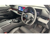 BMW 5 Series Image 6