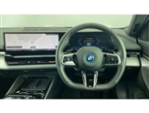 BMW 5 Series Image 5