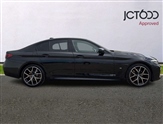 BMW 5 Series Image 4