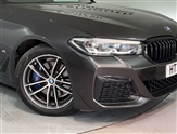 BMW 5 Series Image 2