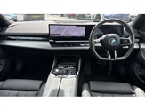 BMW 5 Series Image 4
