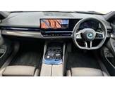 BMW 5 Series Image 4
