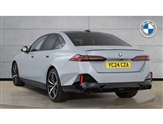 BMW 5 Series Image 2