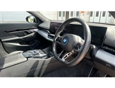 BMW 5 Series Image 6