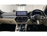 BMW 5 Series Image 4