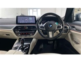 BMW 5 Series Image 5