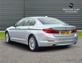 BMW 5 Series Image 3