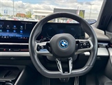 BMW 5 Series Image 5