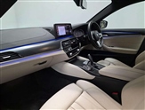 BMW 5 Series Image 6