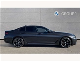 BMW 5 Series Image 3