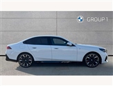 BMW 5 Series Image 3