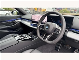 BMW 5 Series Image 6