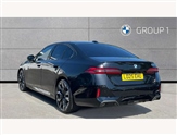 BMW 5 Series Image 2
