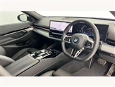 BMW 5 Series Image 6