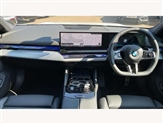 BMW 5 Series Image 4