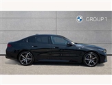 BMW 5 Series Image 3