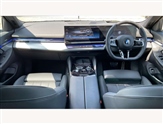 BMW 5 Series Image 4