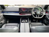 BMW 5 Series Image 4