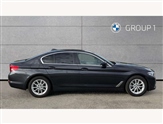 BMW 5 Series Image 3