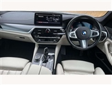 BMW 5 Series Image 4