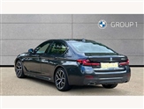 BMW 5 Series Image 2