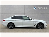 BMW 5 Series Image 3