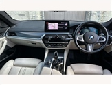 BMW 5 Series Image 4