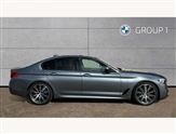BMW 5 Series Image 3