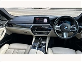 BMW 5 Series Image 4