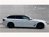 BMW 5 Series Image 3