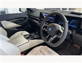 BMW 5 Series Image 6