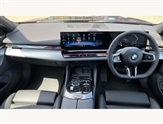 BMW 5 Series Image 4
