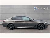 BMW 5 Series Image 3