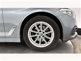 BMW 5 Series Image 4