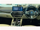 BMW 5 Series Image 4