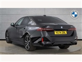 BMW 5 Series Image 2