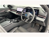 BMW 5 Series Image 6