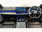 BMW 5 Series Image 4