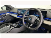 BMW 5 Series Image 6