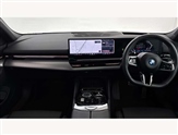 BMW 5 Series Image 4