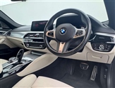 BMW 5 Series Image 4
