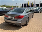 BMW 5 Series Image 4