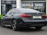 BMW 7 Series Image 2