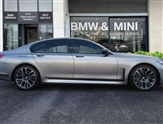 BMW 7 Series Image 3