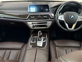 BMW 7 Series Image 4
