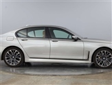 BMW 7 Series Image 3