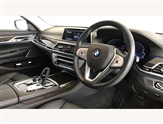 BMW 7 Series Image 6