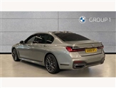 BMW 7 Series Image 2