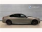 BMW 7 Series Image 3