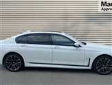 BMW 7 Series Image 2